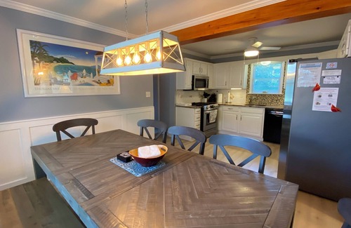 Cape May Point Casa | Only 3 blocks to the beautiful St. Peter's Beach of Cape May Point sits this roomy beach house