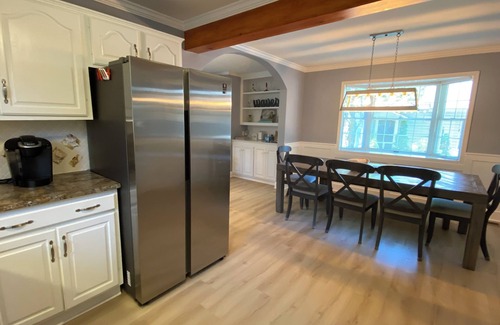 Cape May Point Casa | Only 3 blocks to the beautiful St. Peter's Beach of Cape May Point sits this roomy beach house
