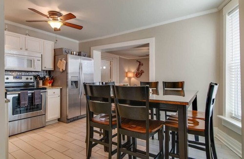 Greenwood Casa | Escapada de Greenwood (4BR / 4BA) - East Nashville