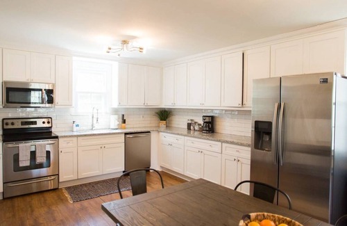 Woodbine Casa | Group-Friendly Home 4 Miles To Downtown Nashville