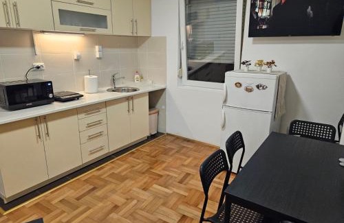 Nis Apartamento | ONLY 4 YOU apartment