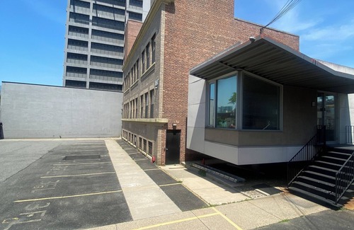 Queens Casa | Only Place Where Your Hotel Room Is the Whole Floor. All 8,675 Sq.Ft. 2BR/2BATH