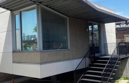 Queens Casa | Only Place Where Your Hotel Room Is the Whole Floor. All 8,675 Sq.Ft. 2BR/2BATH