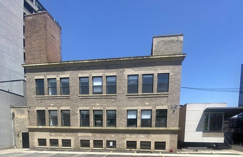 Queens Casa | Only Place Where Your Hotel Room Is the Whole Floor. All 8,675 Sq.Ft. 2BR/2BATH