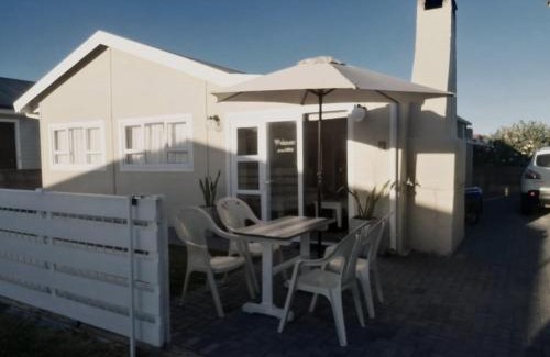 Pearly Beach Casa | Ons Strandhuisie N5 in Pearly Beach
