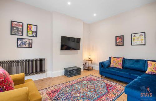 Petts Wood and Knoll Chalet De Esquí | OnSiteStays New Large modern 4 bed, Parking, Wifi, 2 x Bathroom