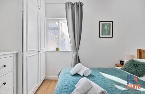 Hillside Apartamento | OnSiteStays - Tranquil 2 Bedroom Apartment with Large Kitchen, Private Garden near Wimbledon Station