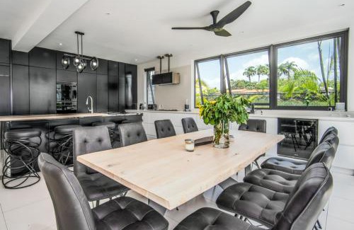 Weston Villa | Onyx by Blue Sky Luxury