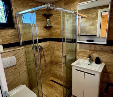 Mladenovac Casa | Onyx Vikendica 1