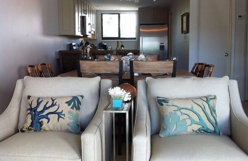 Seagrove Beach Casa | Fechas abiertas de descuento de otoño octubre y noviembre. Hermoso condominio junto a la piscina con vista al mar.
