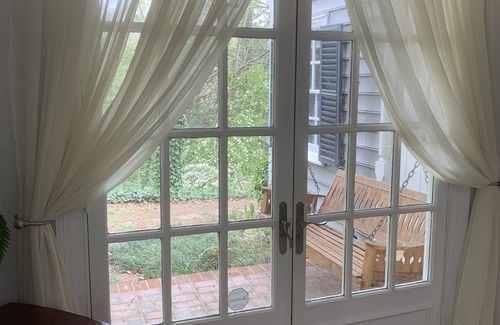High Point Casa | Open concept close to downtown