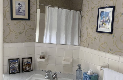 High Point Casa | Open concept close to downtown