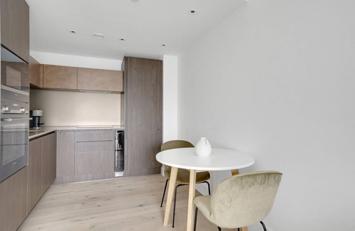 Vauxhall Apartamento | Open plan Vauxhall 1BR, modern, by Blueground