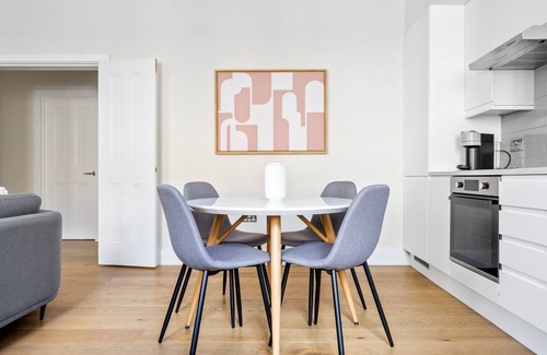 Bishop's Apartamento | Open plan Waterloo, 2BR, New build, terrace, by Blueground