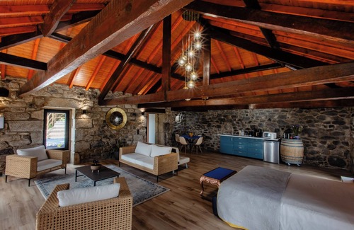 Lamego Casa | Open Space House with jacuzzi in Lamego, 5 minutes from the city center