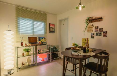 Sadang-dong Apartamento | Opening Special,4 min to Airport Bus, 6 min to Olive Young, fast access to Gangnam, Jamsil, Jongno, Hongdae, Express Bus Terminal , anywhere in the city