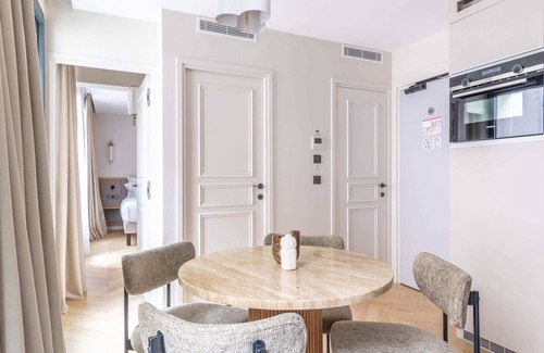 Chaussee-d'Antin Apartamento | Ópera - 2 hab. / 2 salas estar / balcon