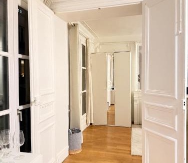 Quartier du Faubourg-Montmartre Apartamento | Opera - Beautiful One Bedroom Parisian Style
