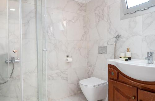 Limassol Apartamento | Opera Modern 3BR Apartment with Ensuites in Central Limassol