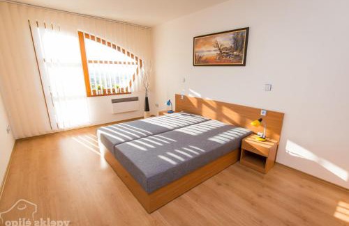Velke Pavlovice Apartamento | Opilé Sklepy
