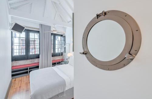 Sao Nicolau Casa | Oporto Street Fonte Taurina - Riverfront Suites