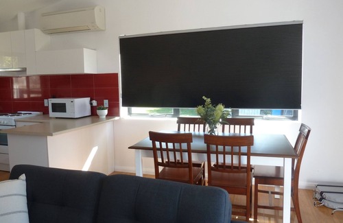 Bridport Apartamento | Opposite Beaches - Short Walk to Shops & Eateries