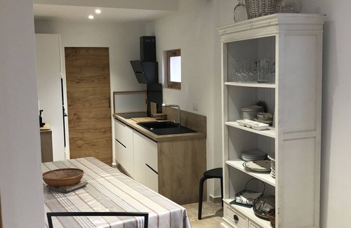Arles City Centre Casa | Opposite Les Arenes and La Major