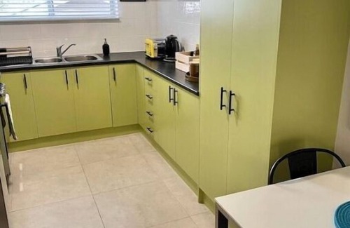 Alderley Apartamento | Opposite Sedgley Park 2 bedroom spacious apartment with 2 Queen size beds