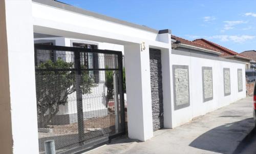 Trawal Apartamento | Optimum Stay Self Catering Accommodation - Deluxe Room