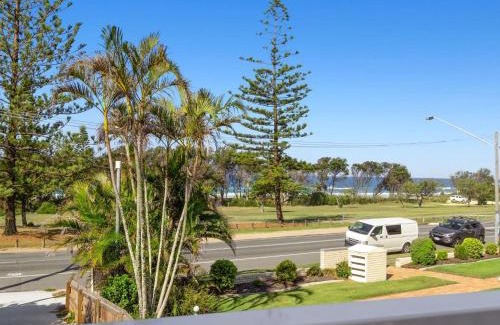 Kingscliff Casa | Opulence on Marine Parade