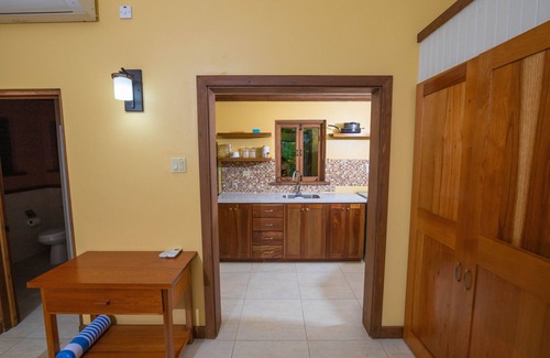 Oracabessa Cama Y Desayuno | Oracabessa Hill Cottages