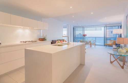 Broadbeach Apartamento | The Oracle Resort Broadbeach - ¡2 habitaciones, 2 baños con vista al océano!