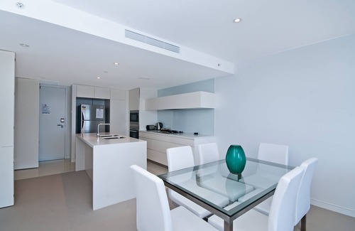 Broadbeach Apartamento | The Oracle Resort Broadbeach - ¡2 habitaciones, 2 baños con vista al océano!