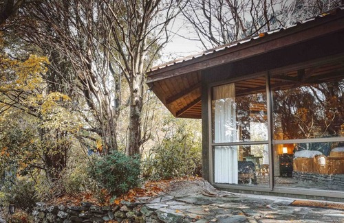Sunshine Bay Casa | Ora° Retreat Bungalow Cabin Rustic Couples Retreat