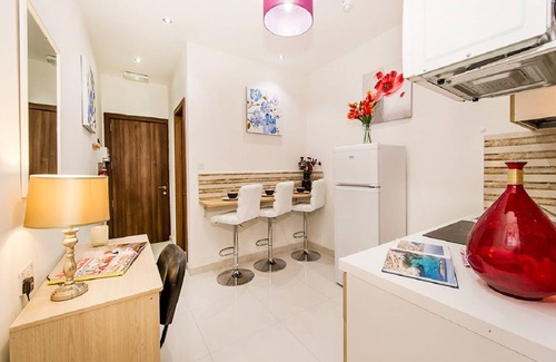 Tal-Ibrag Apartamento | Estudio cerca de playa - naranja 1