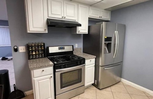 Park Santiago Casa | Orange County, 6mi to Disney and other attractions
