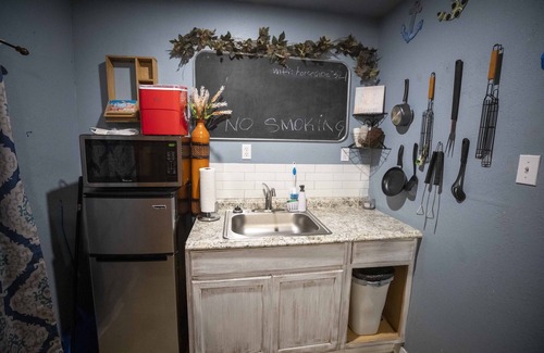 Whitesboro Cabina | Orange Door Cabin 2 - Swim and Fish!