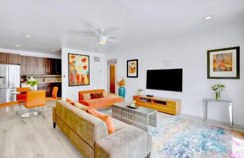 Hendricks and Venice Isles Apartamento | Orange Dream on the Water