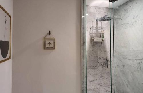Coyoacan Apartamento | Orange & Green Apartment - HP Sur