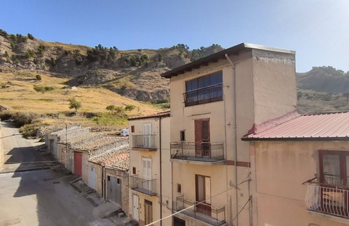 Cattolica Eraclea Casa | Orange House