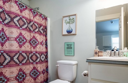 Rockport Cabaña | Orange Oasis Cottage