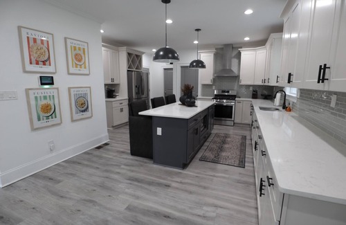 Church Street Casa | Orange on Knighton~Tranquil 4-bedroom house close to Hartsfield-Jackson Airport