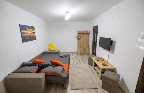 Pitesti Apartamento | Orange Studio