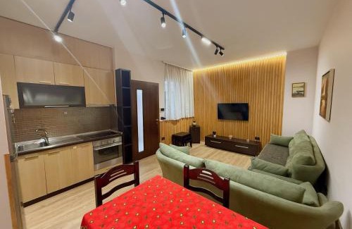 Tirana Villa | Orange Tree House