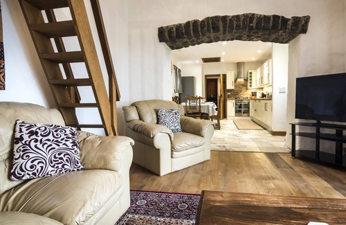 Tenby Cabaña | Orchard Cottage - Barn Conversion - Beavers Hill