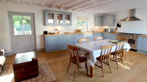 Llangennith Casa | Orchard Cottage, Landimore