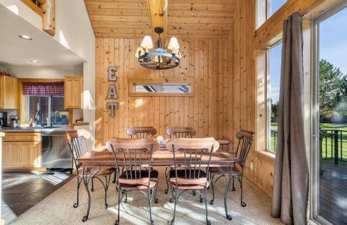 Redmond Casa | Oregon Chalet