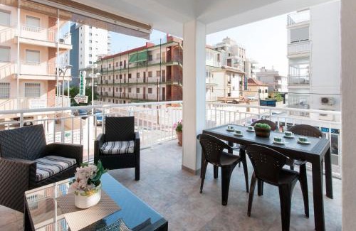 Grao de Gandia Chalet De Esquí | Oreneta