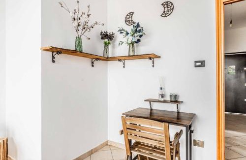 Buscate Apartamento | -Oriente Home- MALPENSA AIRPORT-20min MILAN
