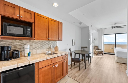 Open Sands Condominio | Origin at Seahaven 402 - Beach, Pool, Hot Tub, Free Round of Golf Each Day!